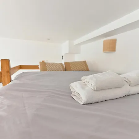 Avec Mezzanine Boulevard Voltaire-v Apartament
