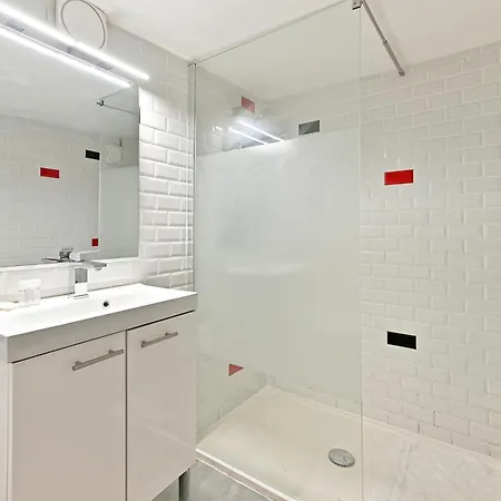 Avec Mezzanine Boulevard Voltaire-v